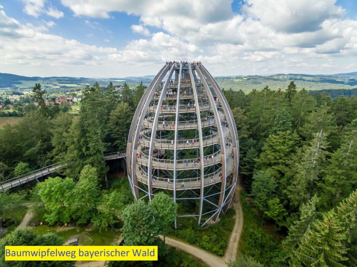 Ferienwohnung Fernblick Neukirchen vorm Wald Esterno foto